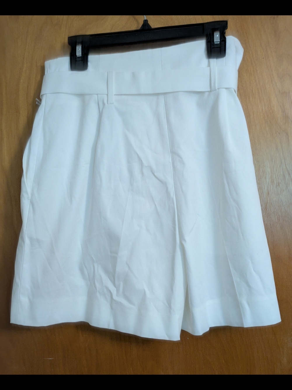 $70 💵 Eleventy Ivory Tie-Waist Shorts - Picture 8 of 14